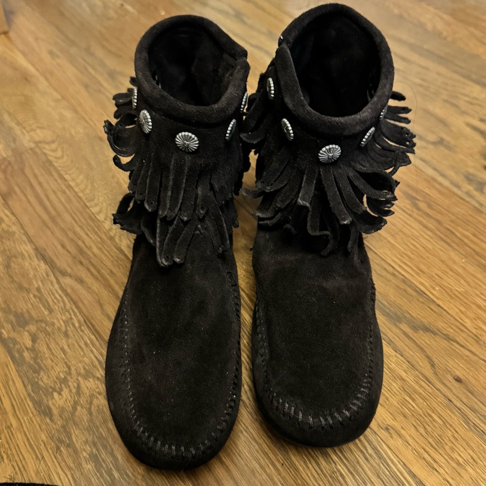 Minnetonka Black Fringe Moccasins with Silver Accents